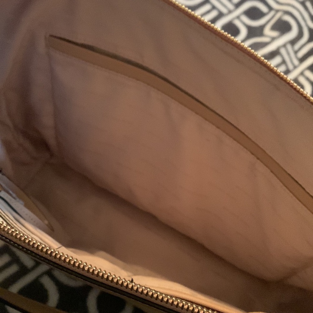 Michael Kors Zip Top Tote Bag - Picture 5 of 12